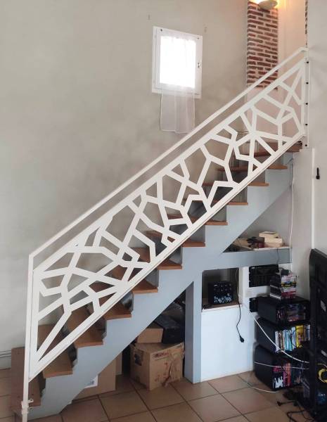 Garde-corps rampant sur mesure sur la commune de Leyment proche Ambérieu-en-Bugey