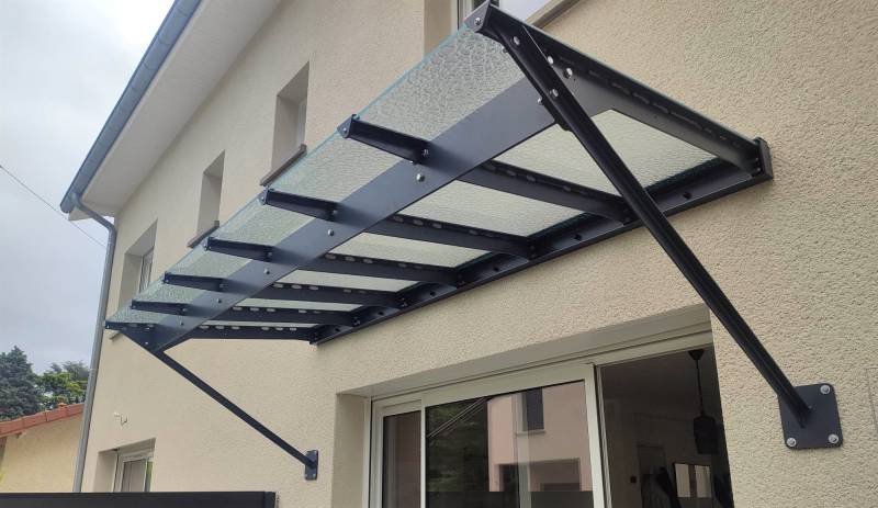 Fabrication de marquise sur mesure à meximieux