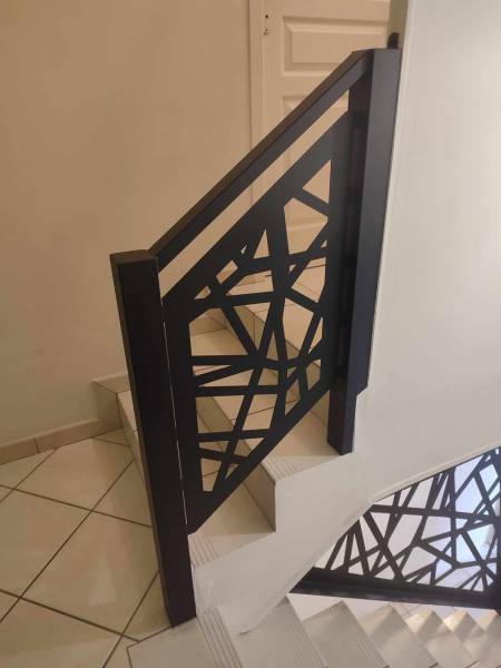 Remplacement et Fabrication d'un garde-corps sur Rignieux-le-Franc 01800 proche Meximieux