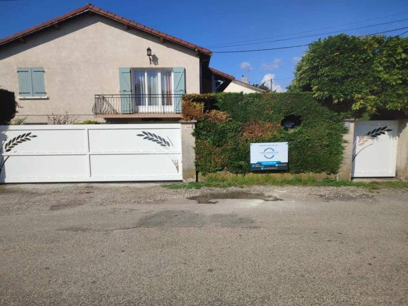 Remplacement intégral de portail et portillon découpe laser épi de blé à Villieu-Loyes-Mollon proche Meximieux