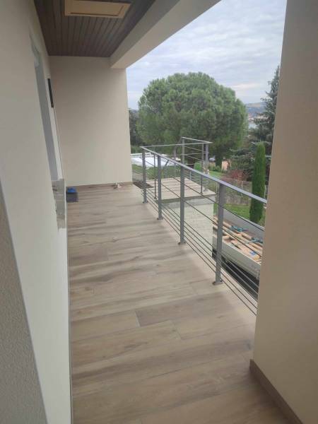 Fabrication et pose de garde-corps sur mesure à Albigny-sur-Saône proche de Neuville-sur-Saône 69250