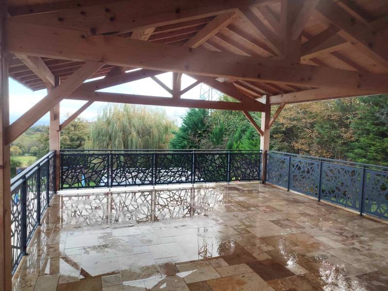 Fabrication et pose de garde-corps sur la commune de Villieu-Loyes-Mollon proche Meximieux 01800