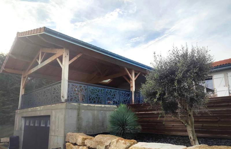 Fabrication et pose de garde-corps sur la commune de Villieu-Loyes-Mollon proche Meximieux 01800