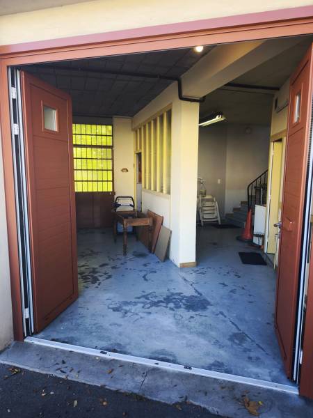 Installation d’une Porte Battante Aluminium sur Mesure 3 vantaux à Beynost (01700) dans l'Ain