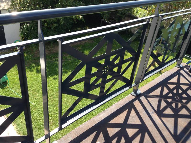 Fabrication et pose de garde-corps sur mesure sur la commune de Caluire et Cuire 69300