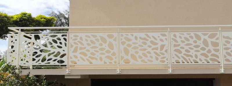 Remplacement et pose de garde-corps sur mesures découpe laser à Miribel 01700