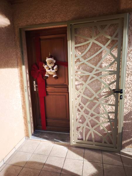 Porte de sécurité sur mesure à Châtillon-sur-Chalaronne (01400) – Métallerie Steel Fermeture à Meximieux (01800)