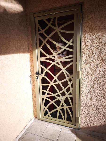 Porte de sécurité sur mesure à Châtillon-sur-Chalaronne (01400) – Métallerie Steel Fermeture à Meximieux (01800)