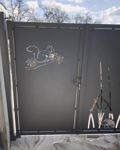 Fabrication et conception sur mesure portail acier à SAULT-BRÉNAZ 01150 proche Ambérieu-en-Bugey