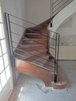 Notre zone d'activité pour ce service Réalisation d’escalier intérieur en métal avec garde-corps en verre adapté aux bureaux professionnels par un spécialiste en métallerie