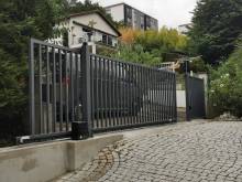 Notre zone d'activité pour ce service Fabrication sur mesure de portail métallique avec ouverture manuelle et sécurité renforcée par une entreprise spécialisée