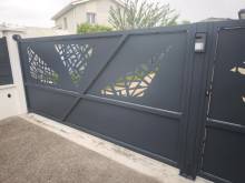 Notre zone d'activité pour ce service Conception de portail avec portillon intégré en acier, design et robuste pour commerces par un artisan métallier expérimenté